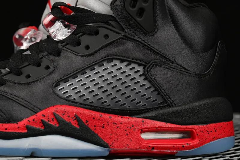 All categories Air Jordan Jordan series basketball shoes Air Jordan 5 Air Jordan 5 Satin Bred AJ5 black and red silk men's basketball shoes 136027-006